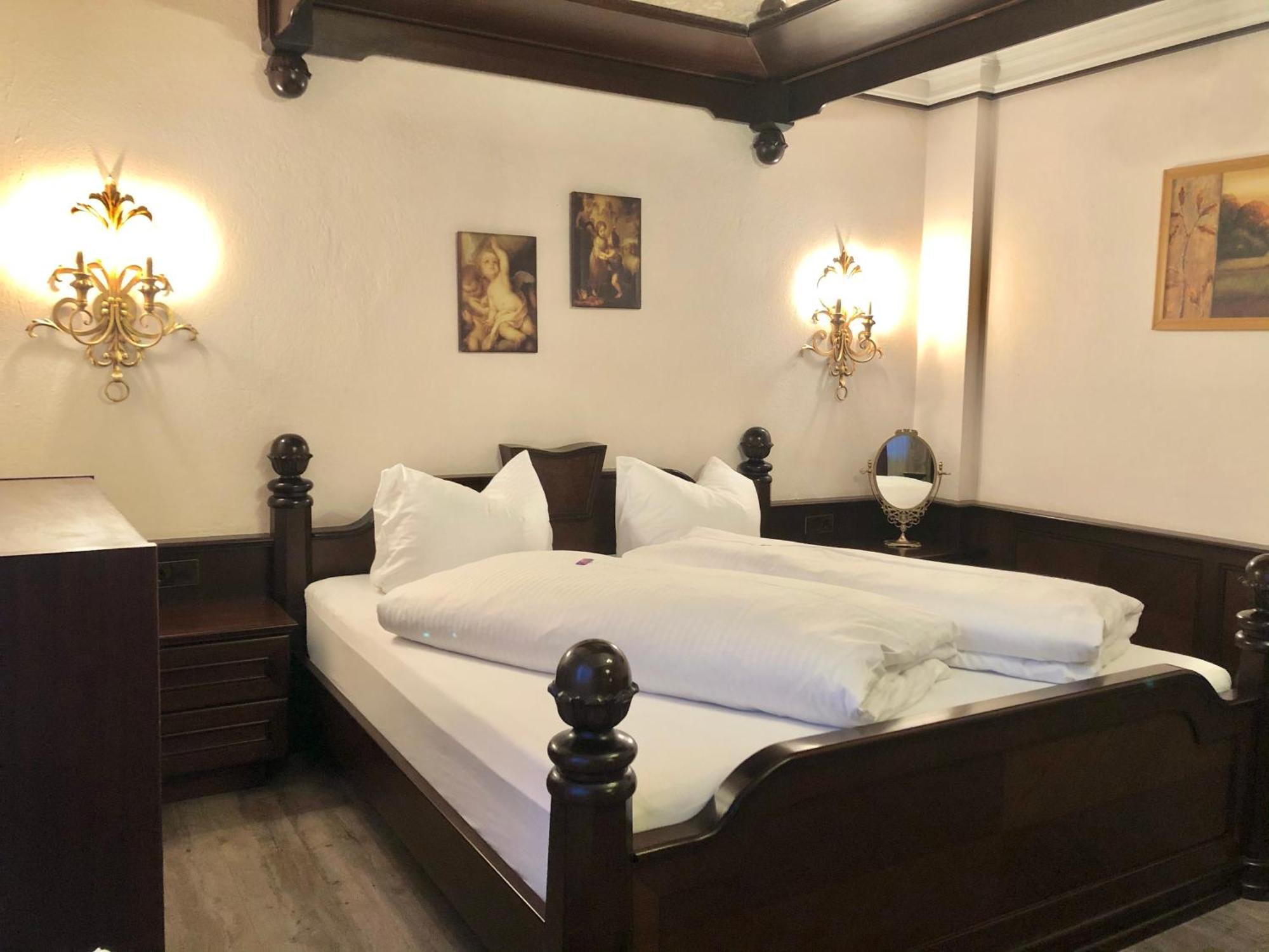 Gasthof Enzian تانهايم الغرفة الصورة
